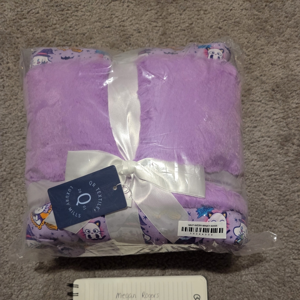 Charlies Project Hello Kitty Minky Blanket